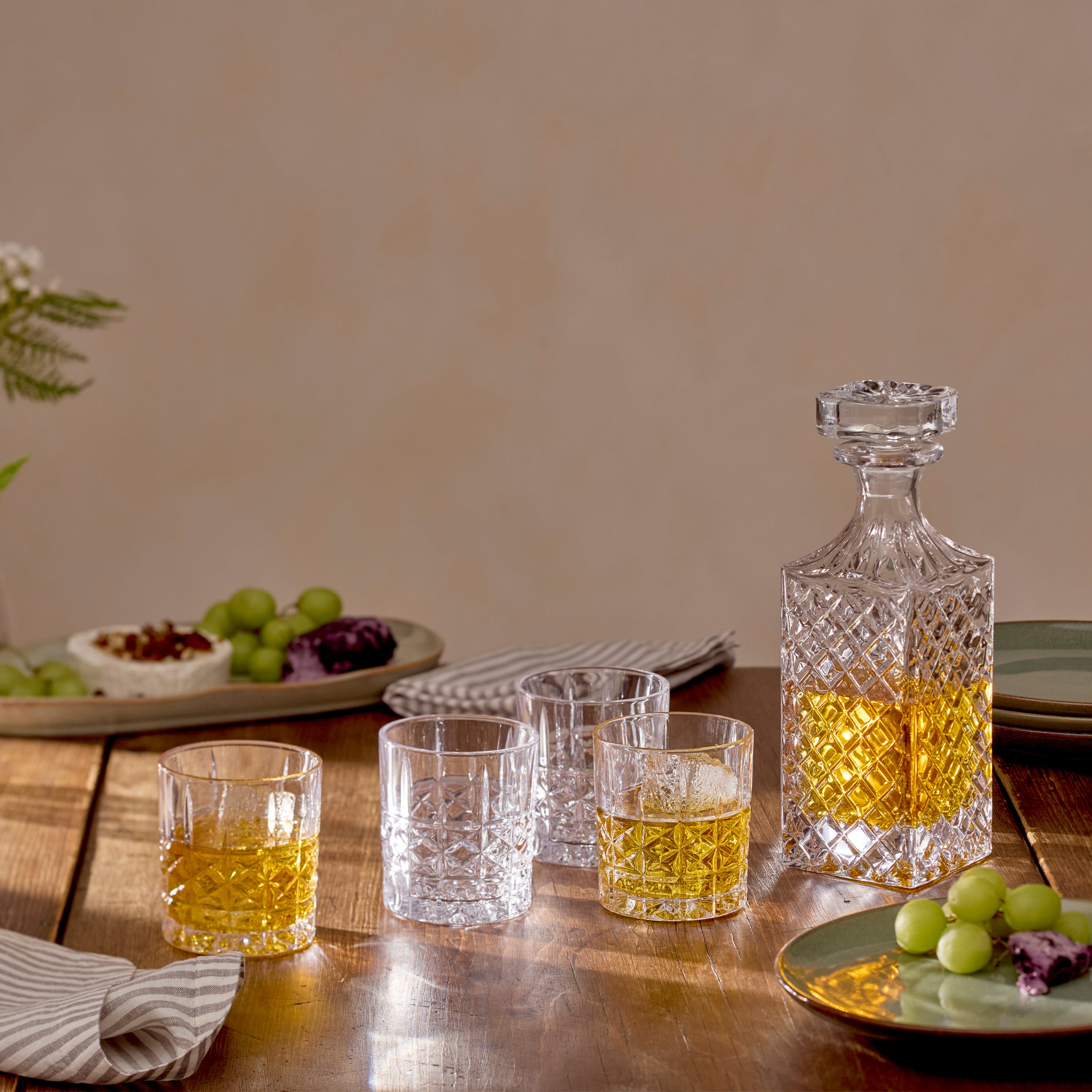 Starburst Cut Whiskey Decanter & Glass Set, 5-Piece - Image 4